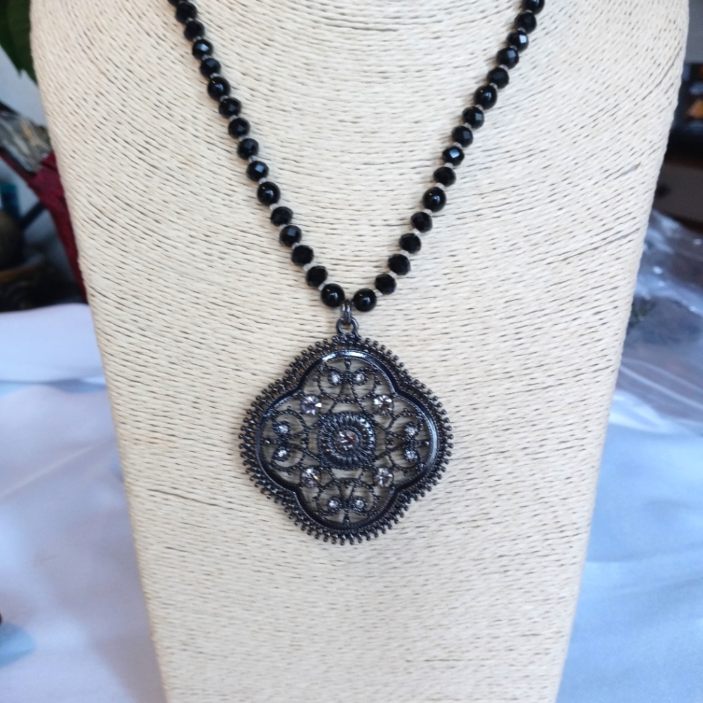 Vintage Studded Pendant Necklace